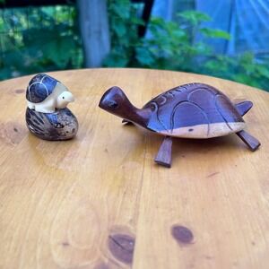 Vintage Hand Carved Wood Turtle Tagua Nut Tortoise Figurine Set Brown Jamaican